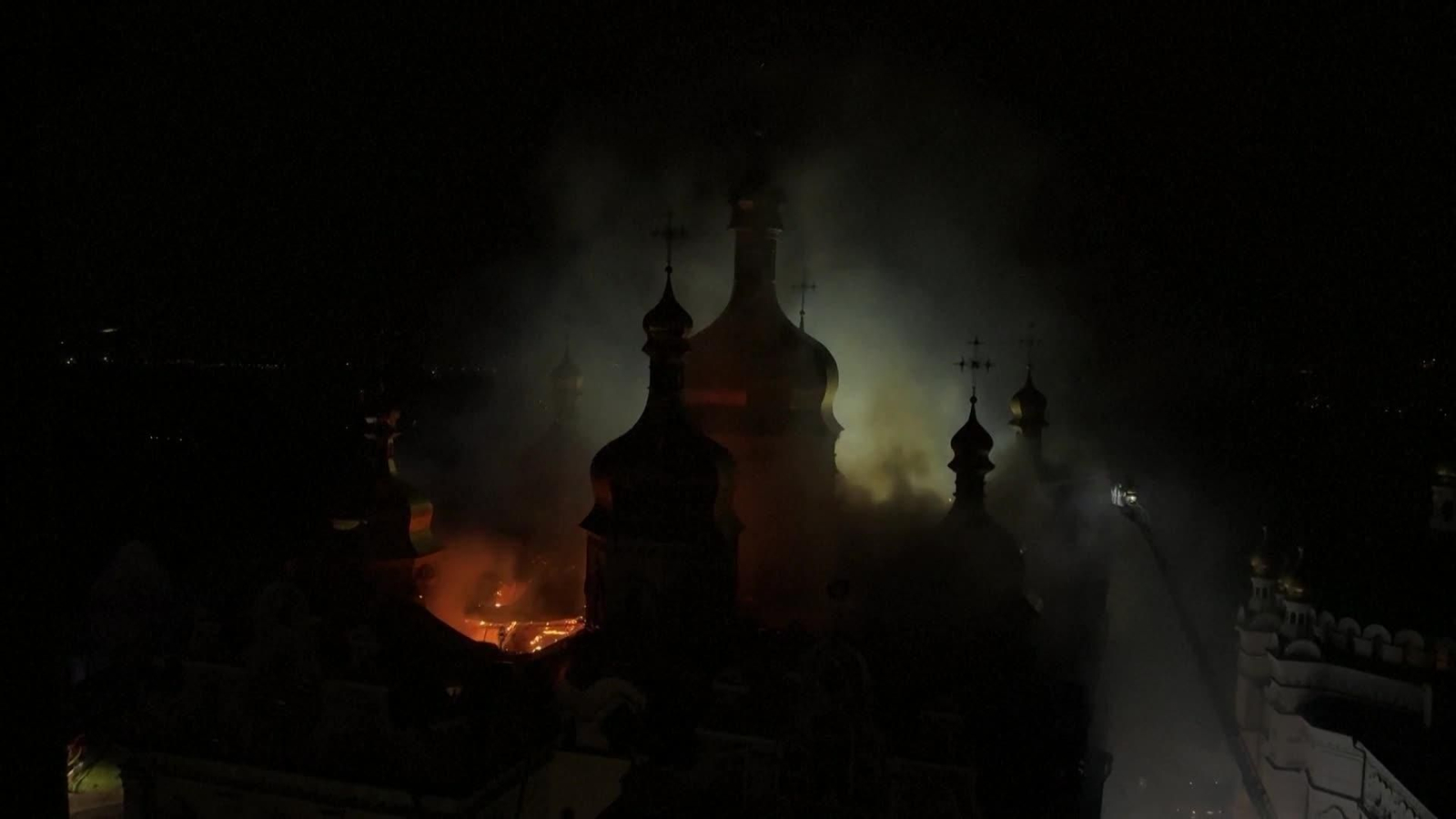 L001-UCRANIA BOMBARDEO IGLESIA