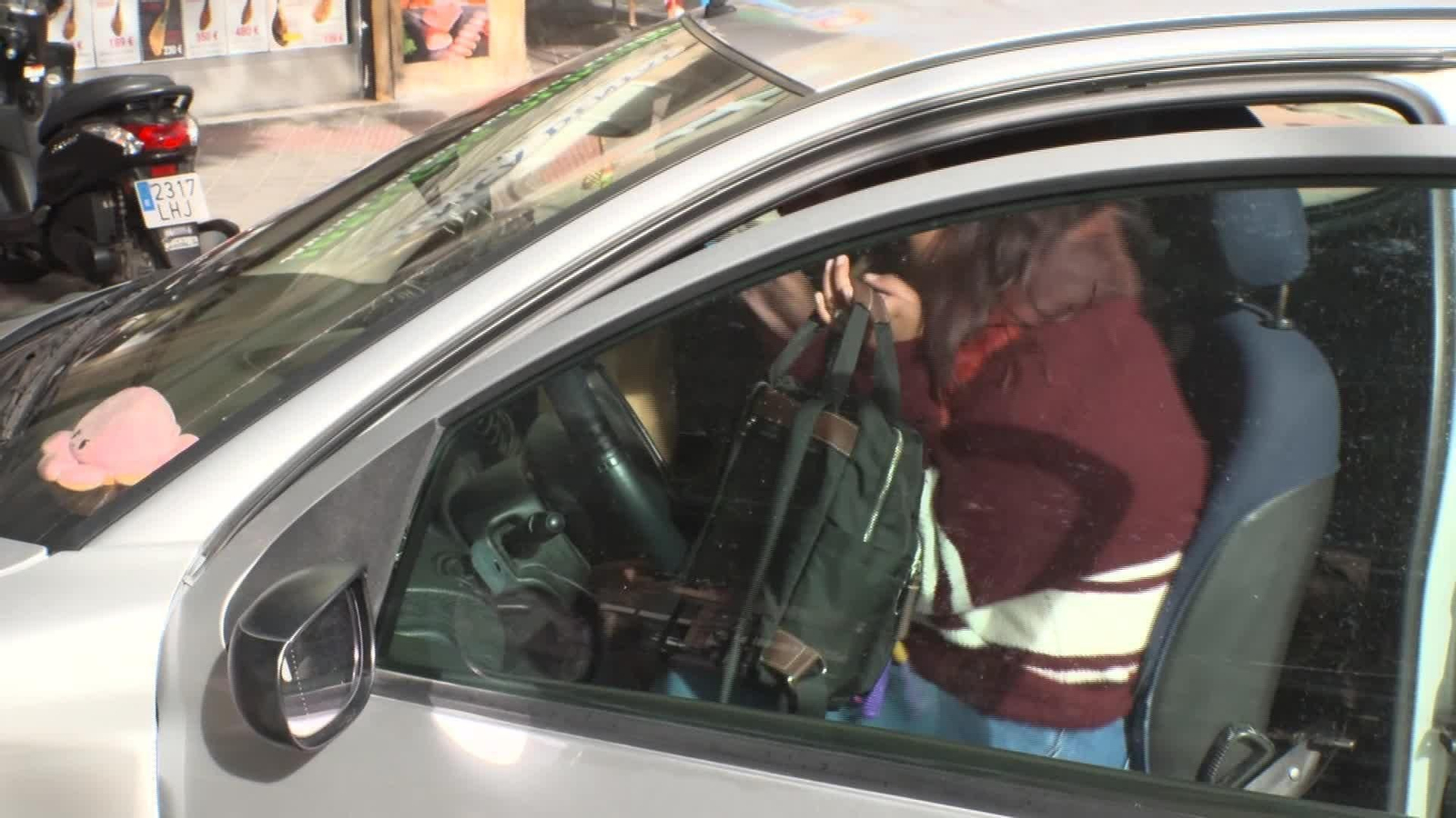 V014-ALICANTE AUMENTAN ROBOS EN COCHES POR BALIZAS