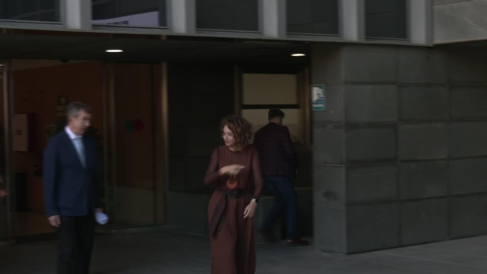 V046-SEVILLA MARIA JESUS MONTERO