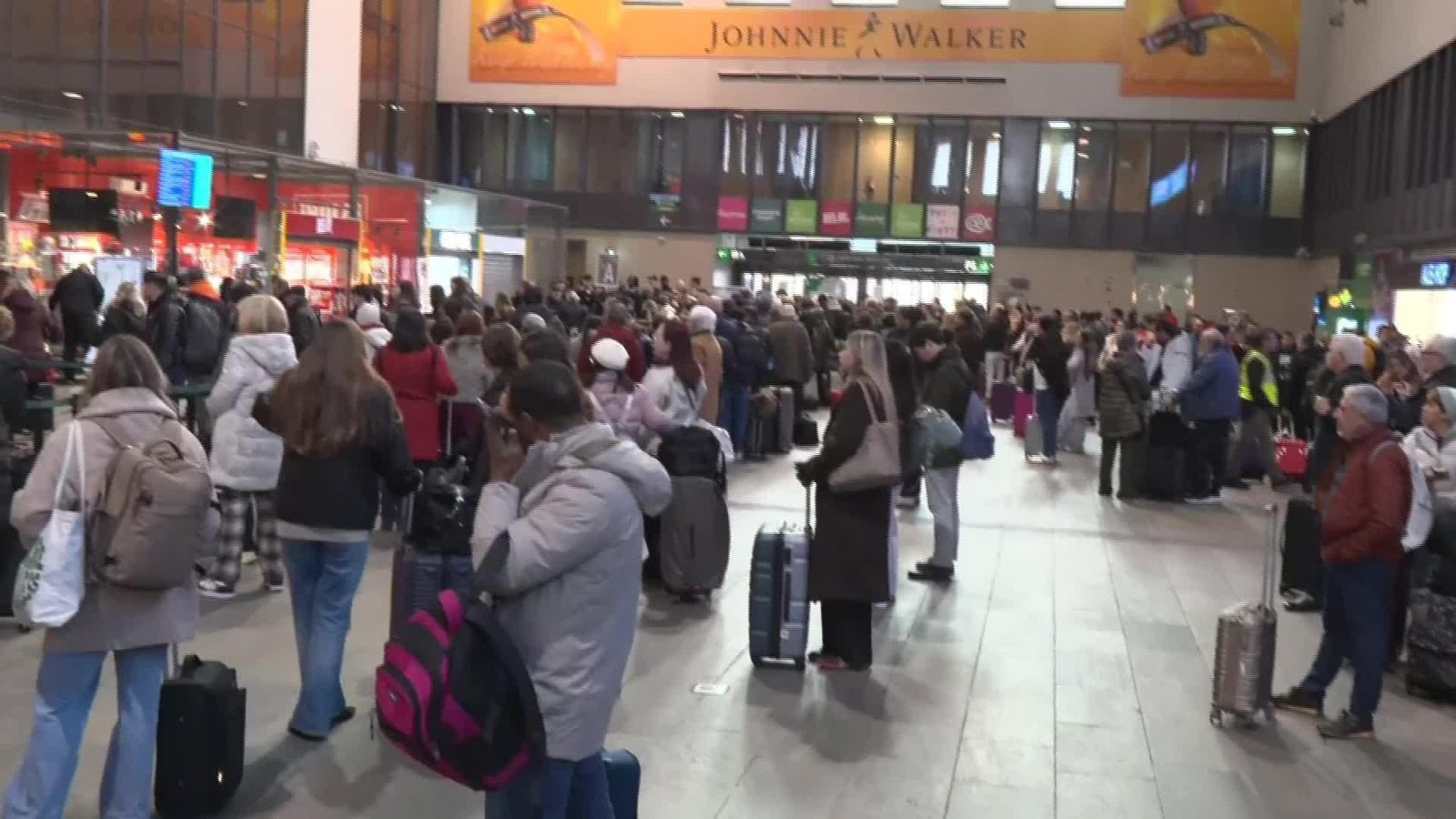 J028-SEVILLA RETRASOS AVE