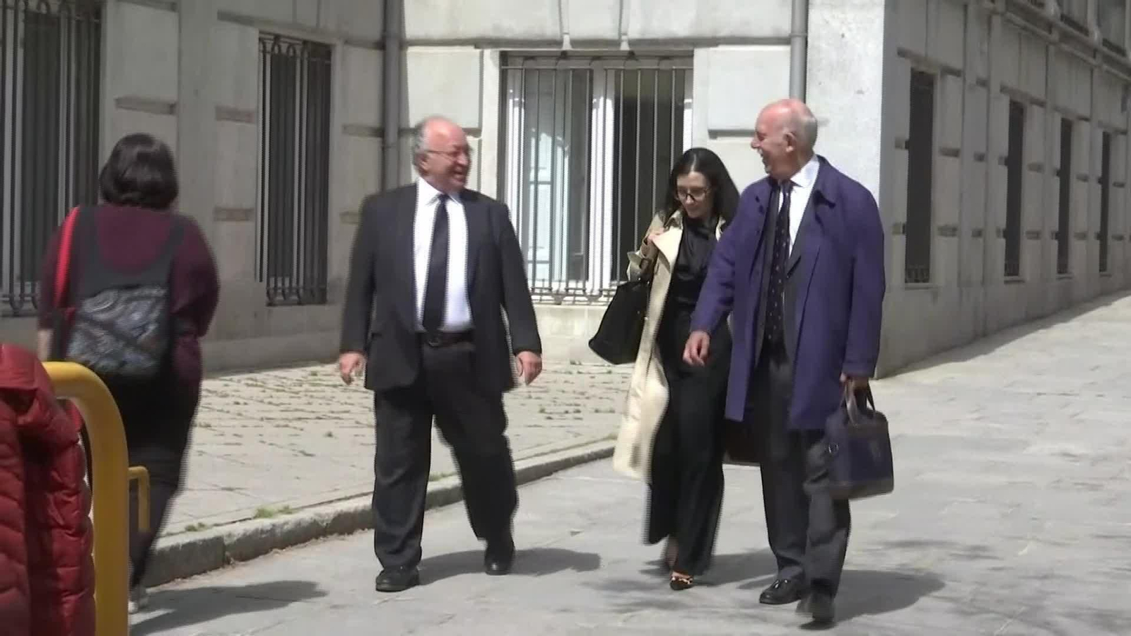 M080-MADRID SUPREMO JUICIO MASCARILLAS ENTRADAS TARDE