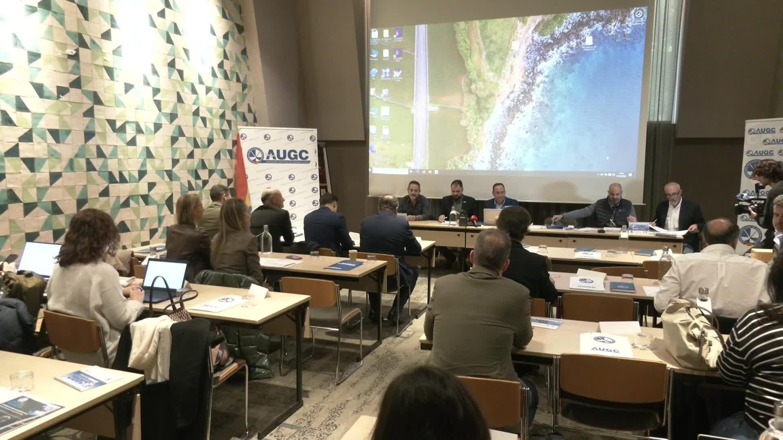 L049-SEVILLA PROBLEMAS GUARDIAS CIVILES