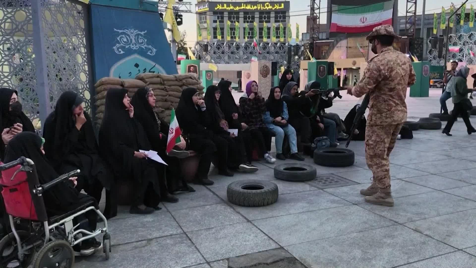 L004-IRAN MUJERES RECIBEN ENTRENAMIENTO MILITAR