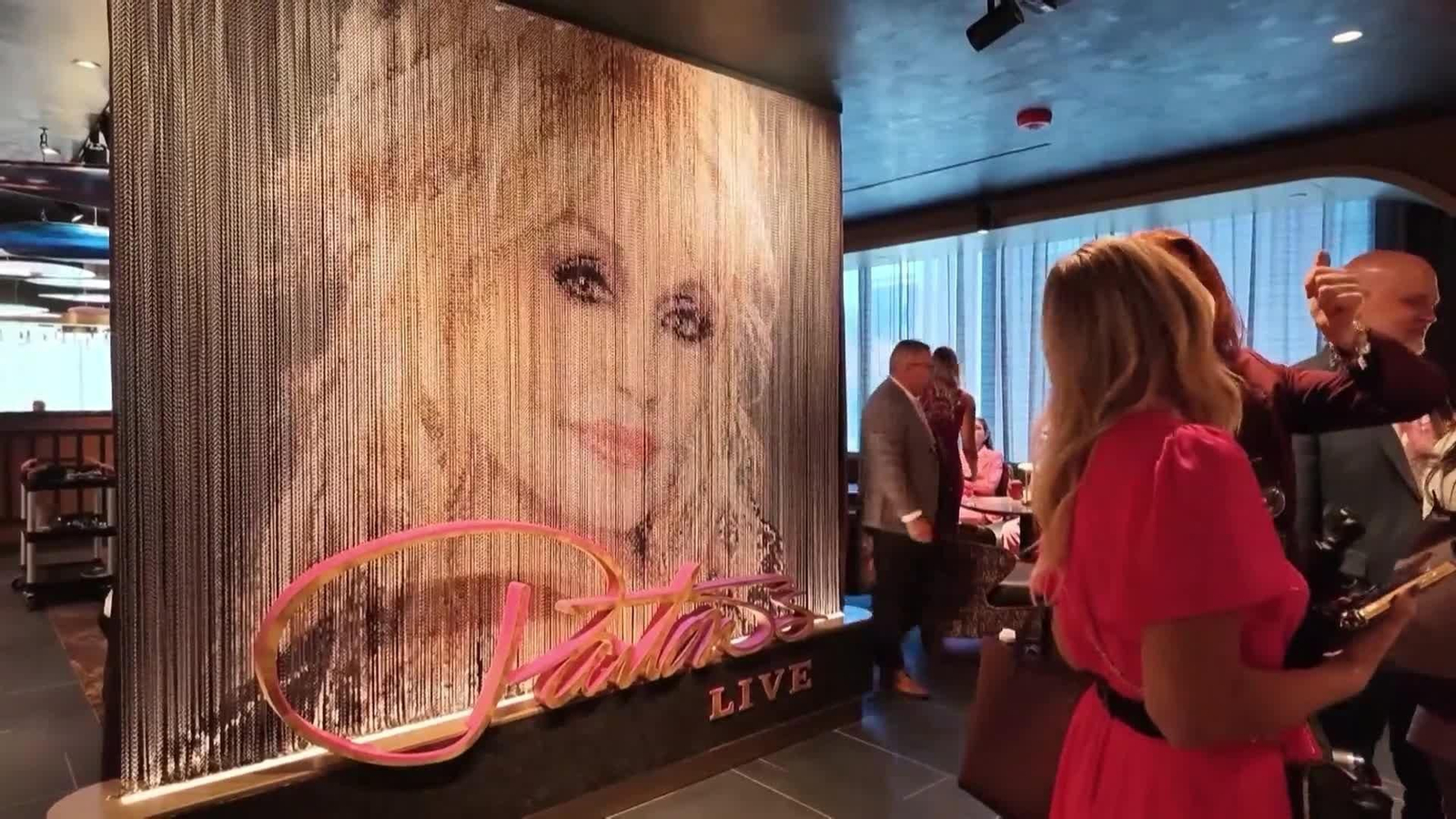 va museo dolly parton
