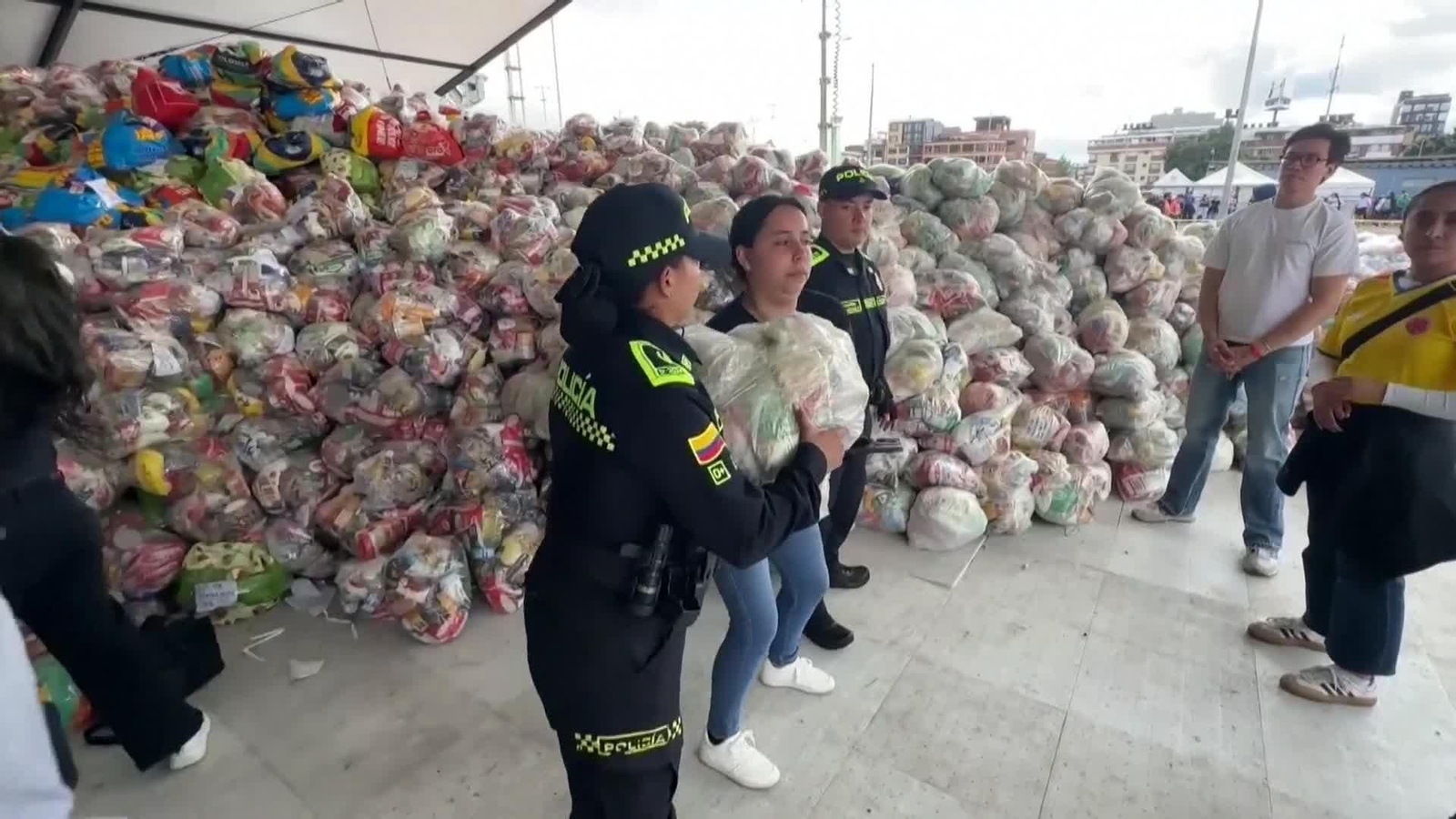va colombia recogida ayuda