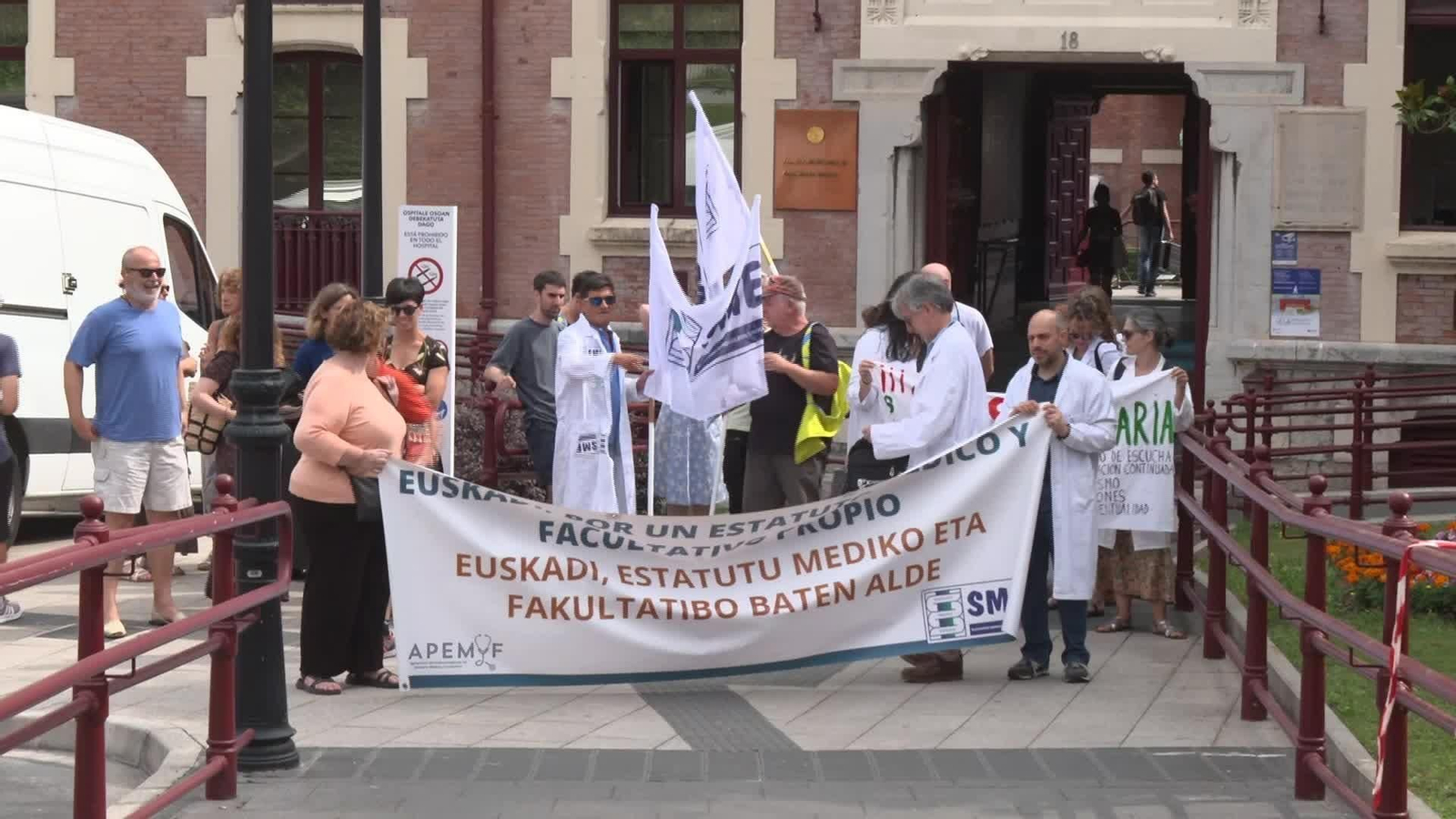 V035-BILBAO PROTESTA MEDICOS