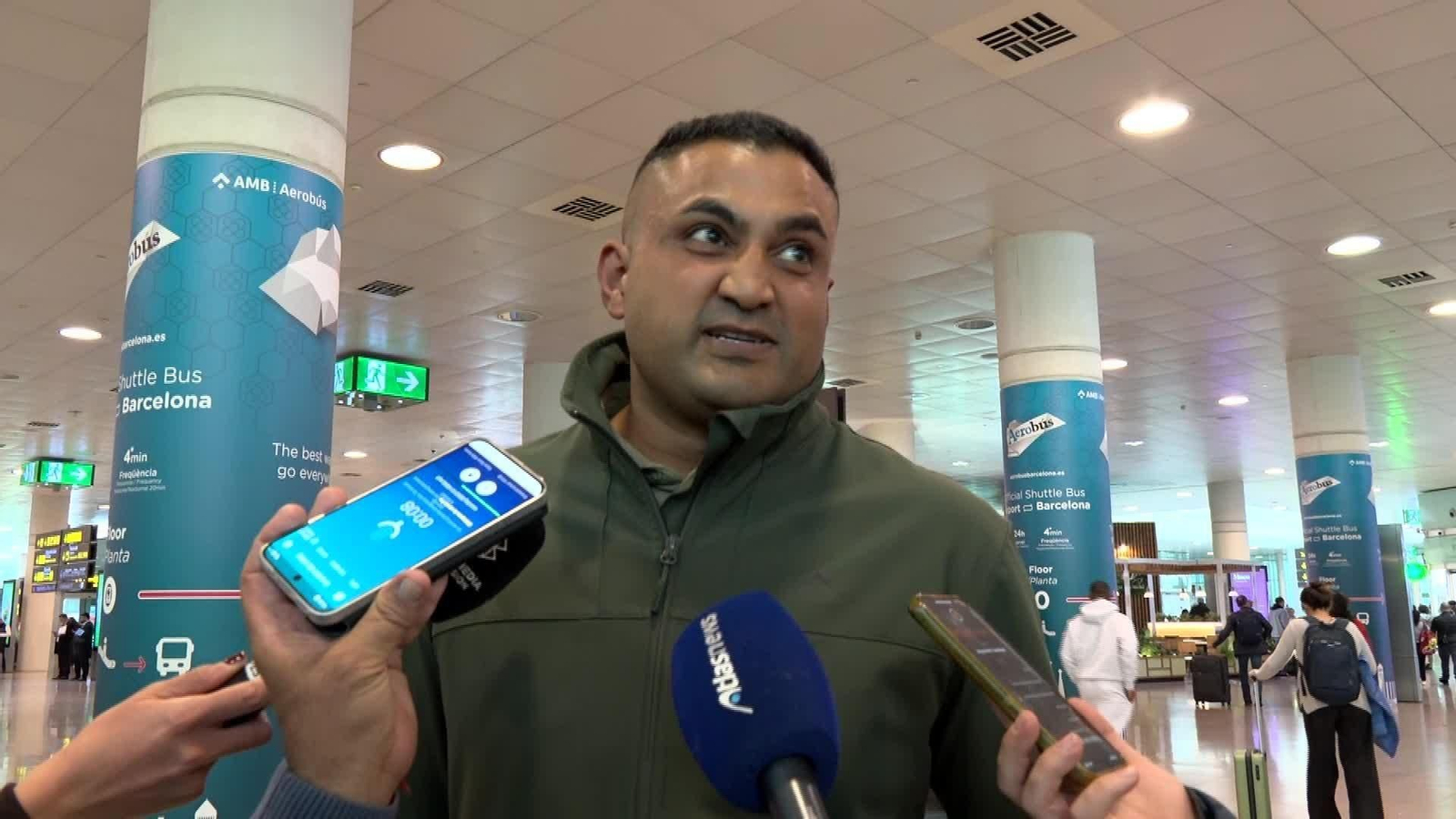 J014-BARCELONA PASAJEROS AVION TURCO ATERRIZAJE EMERGENCIA