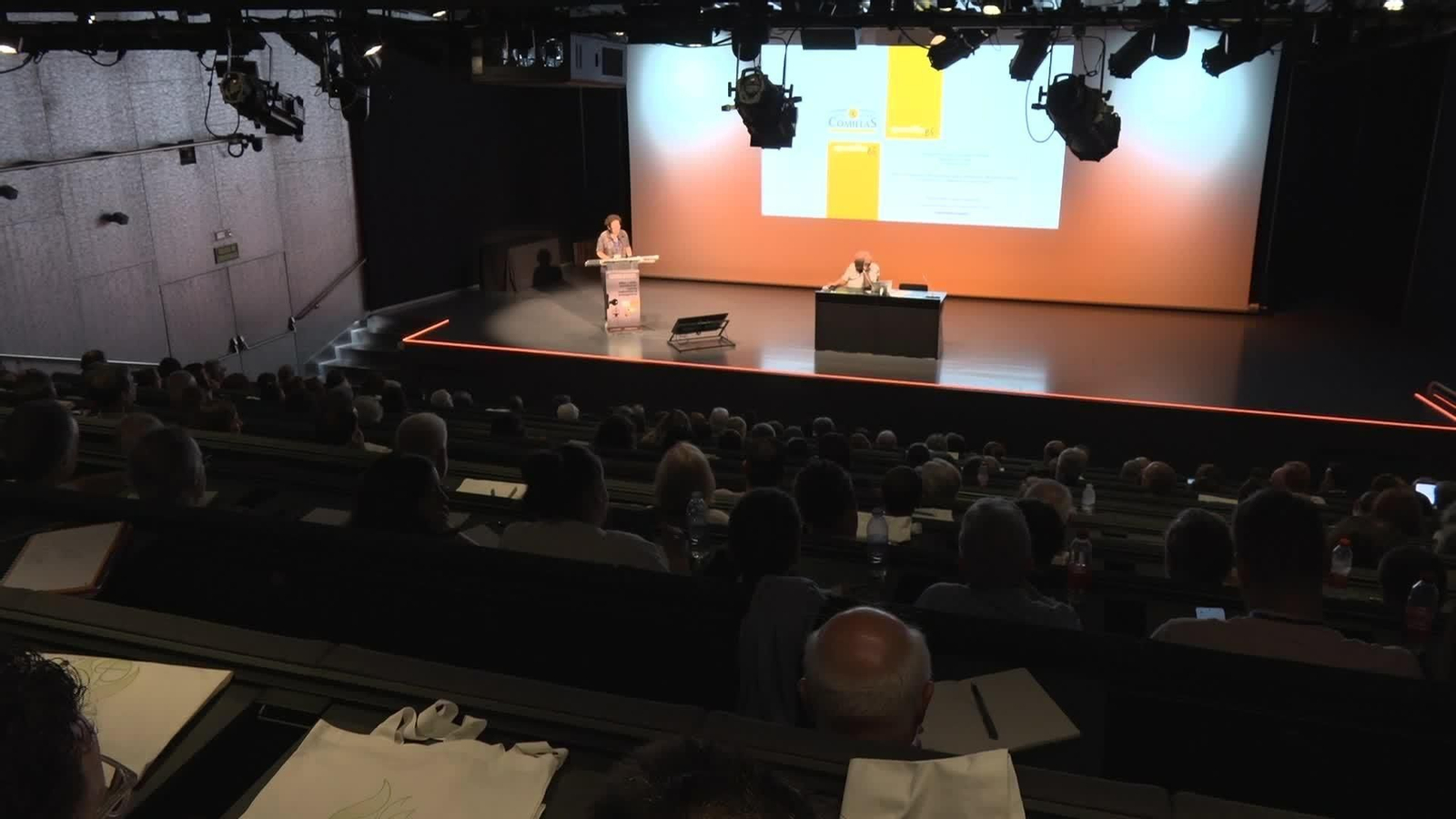 M056-SEVILLA CONGRESO PERSONAS SIN HOGAR