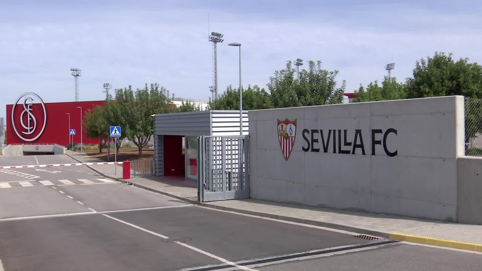 D030-SEVILLA LLEGADA RMADRID