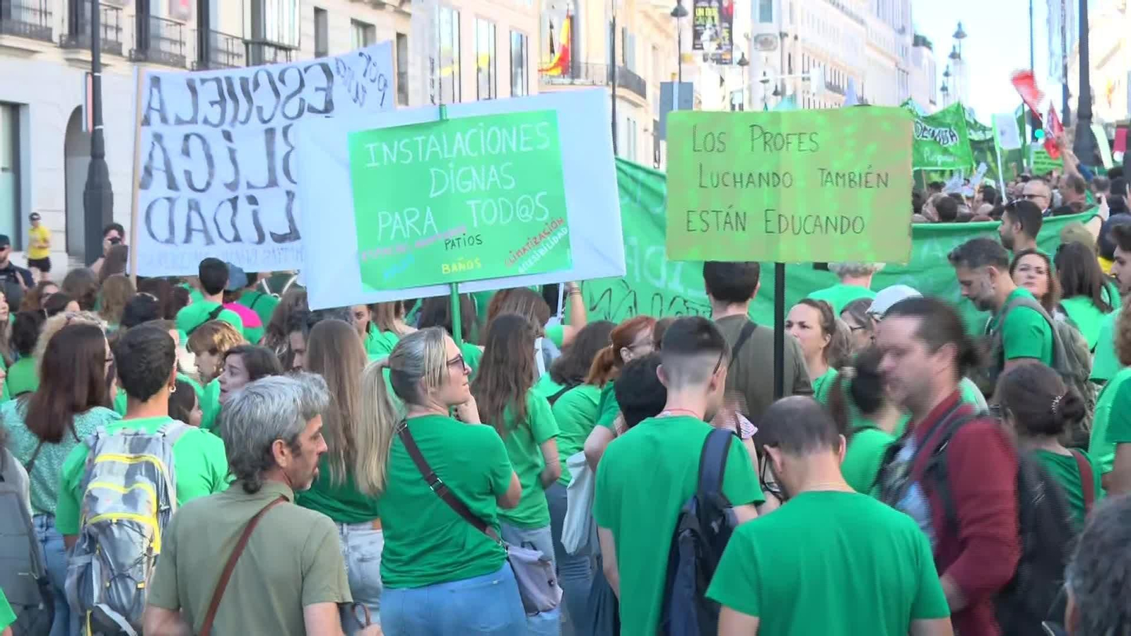J066-MADRID CONCENTRACION PROFESORES CONSEJERIA EDUCACION 2FIN