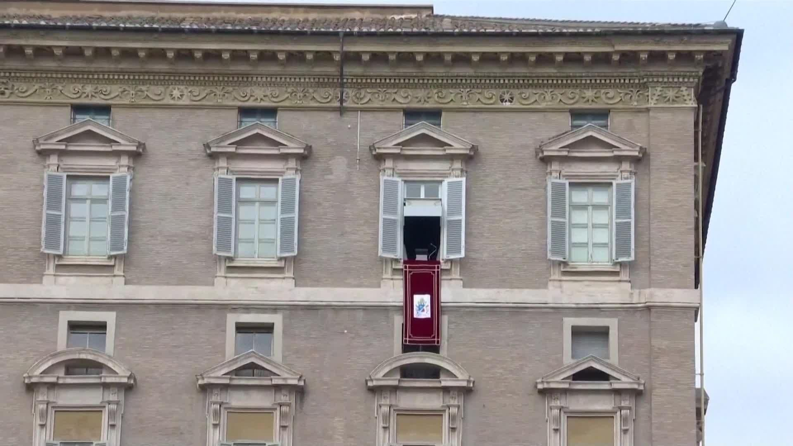 D037-EL VATICANO PAPA PIDE EL FIN DE LA ESPIRAL DE VIOLENCIA