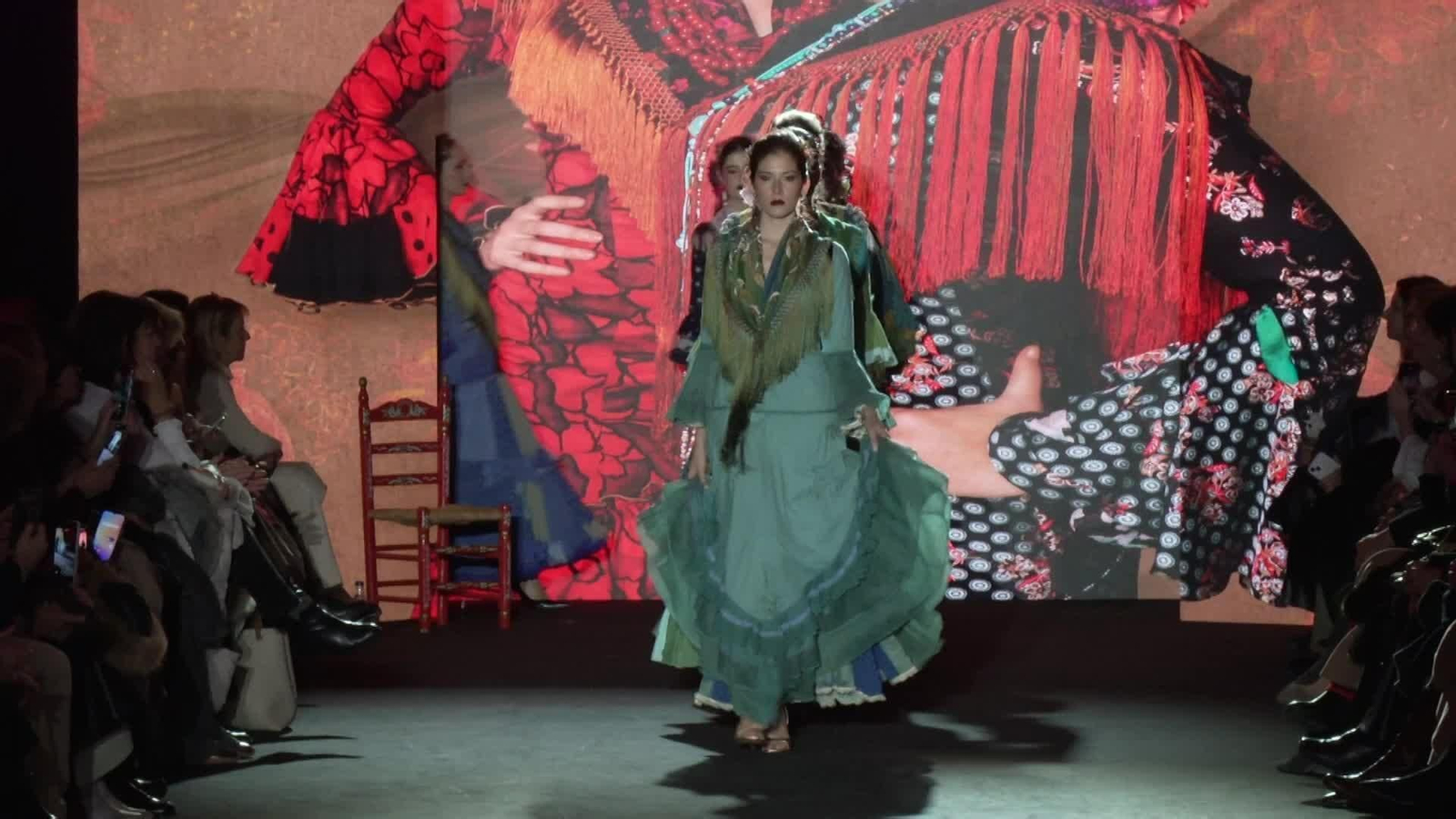 J084-SEVILLA SEMANA MODA FLAMENCA