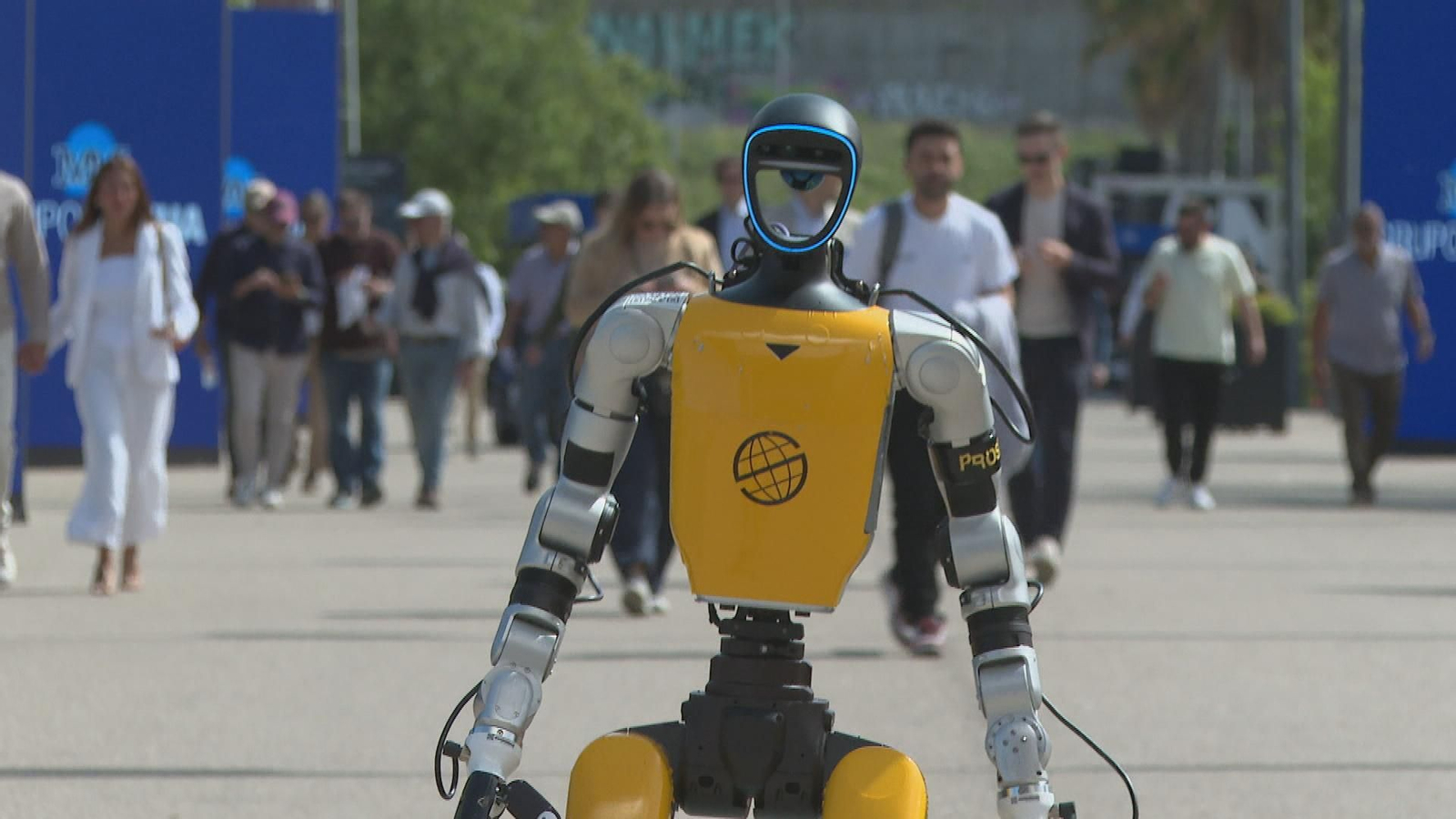 robot vigialnte seguridad