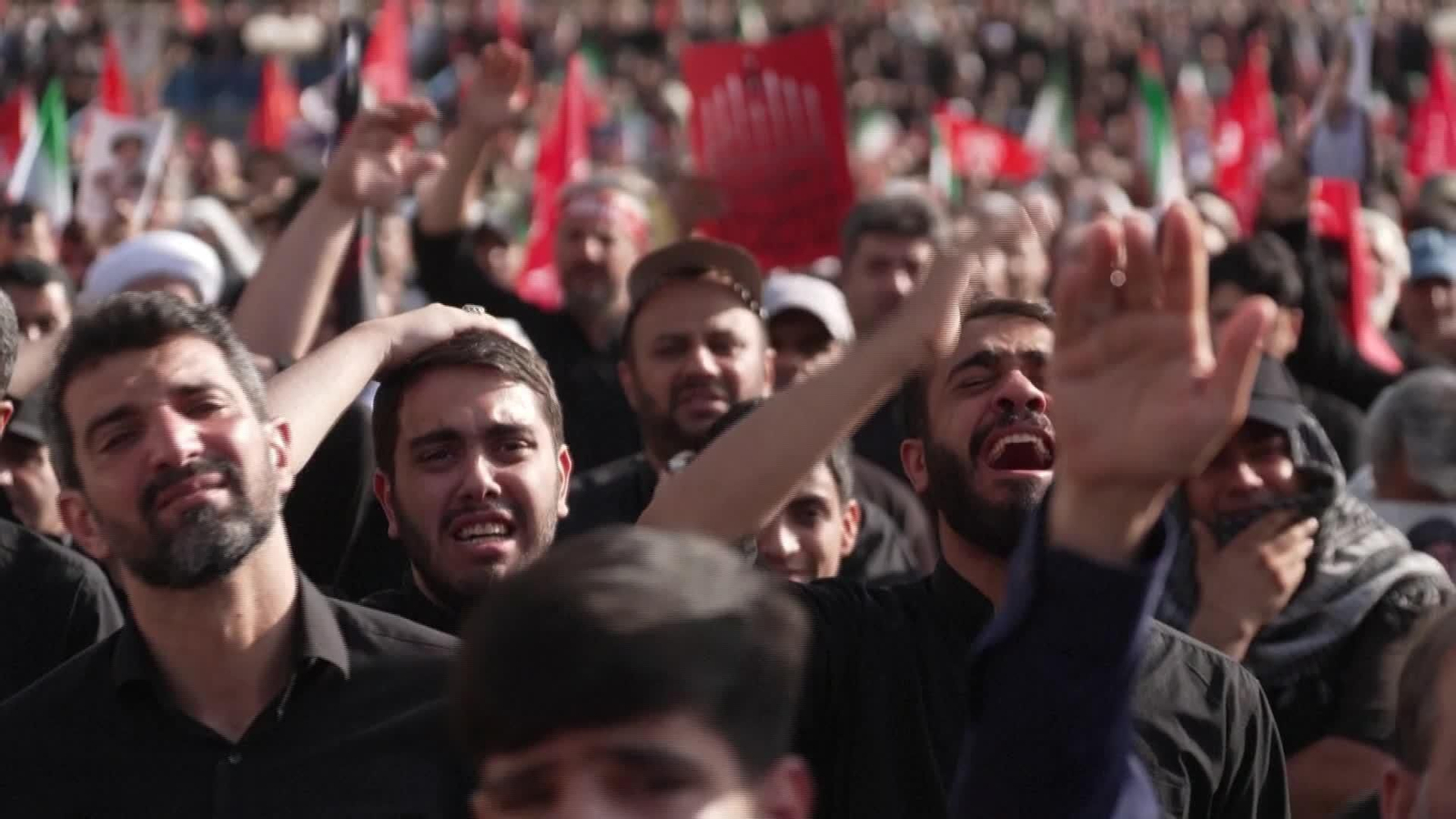 S004-IRAN LLORAN EN FUNERALES PUBLICOS POR ALI JAMENEI
