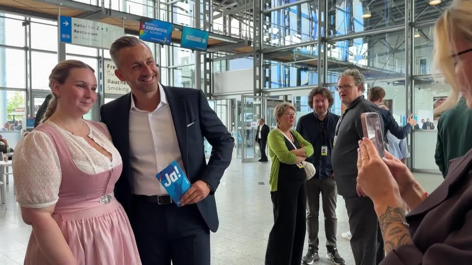S027-ALEMANIA CONVENCION AFD REELECCION LIDERES ULTRA