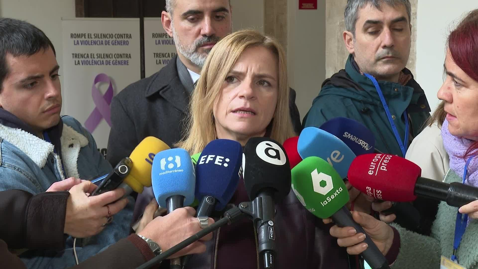 M063-VALENCIA MINUTO SILENCIO ASESINADA CATARROJA