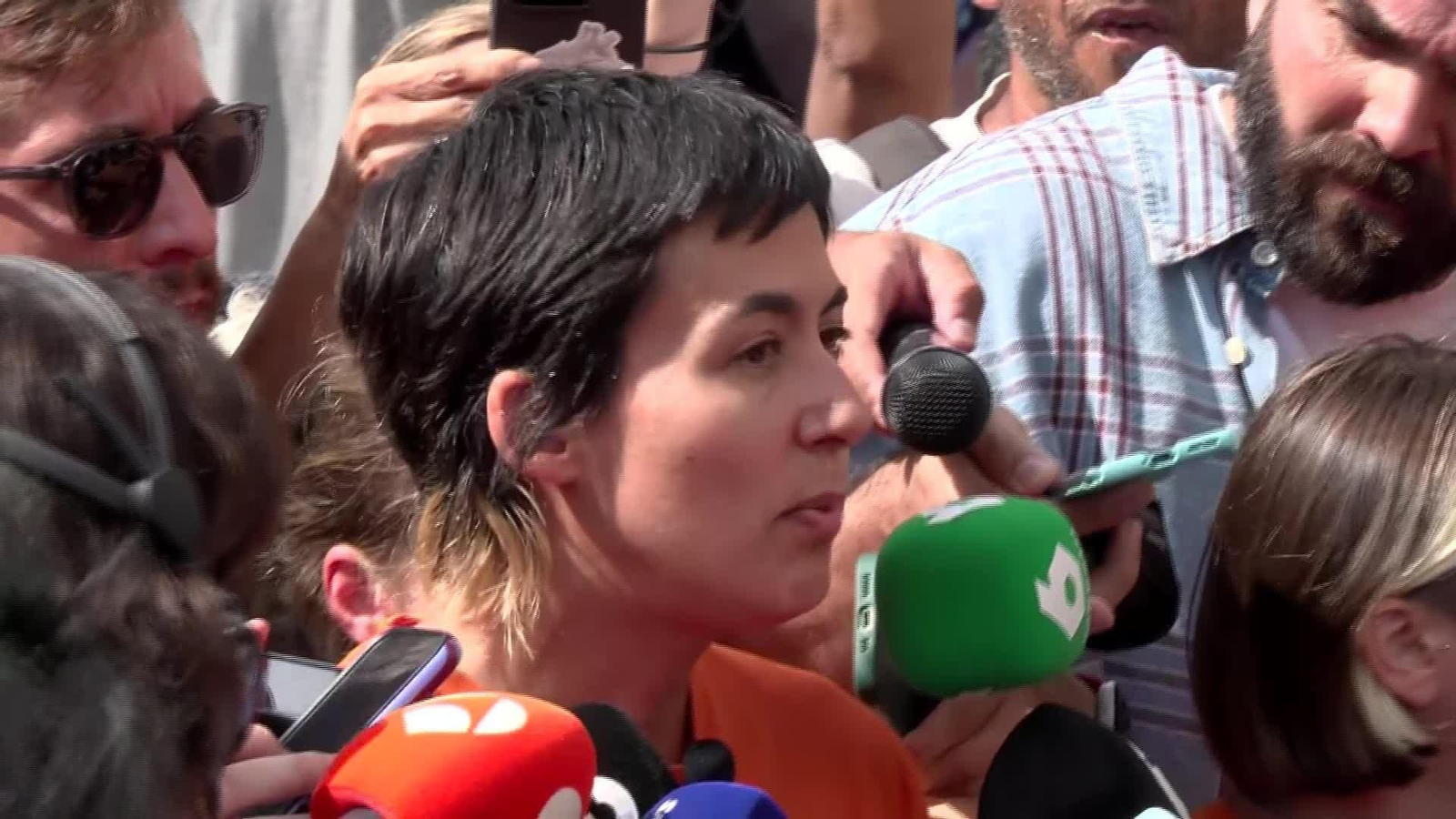 M040-MADRID ACAMPADA SOL SINDICATO INQUILINAS SOBRE DECRETOS