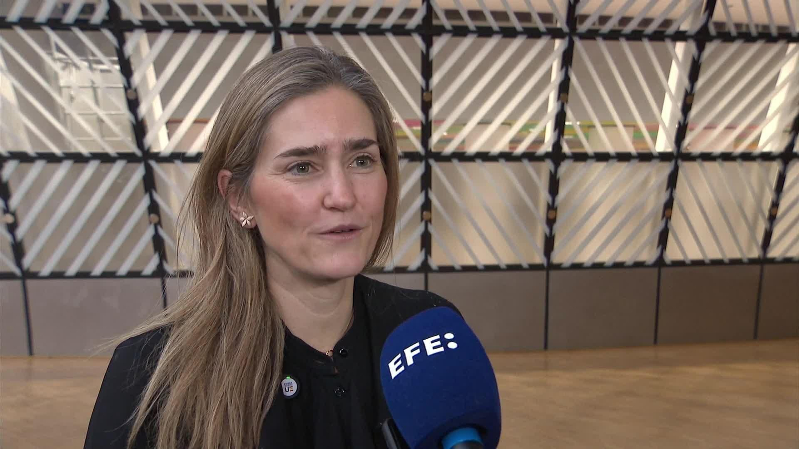 M015-BRUSELAS LLEGADA REUNIÓN SARA AAGESEN