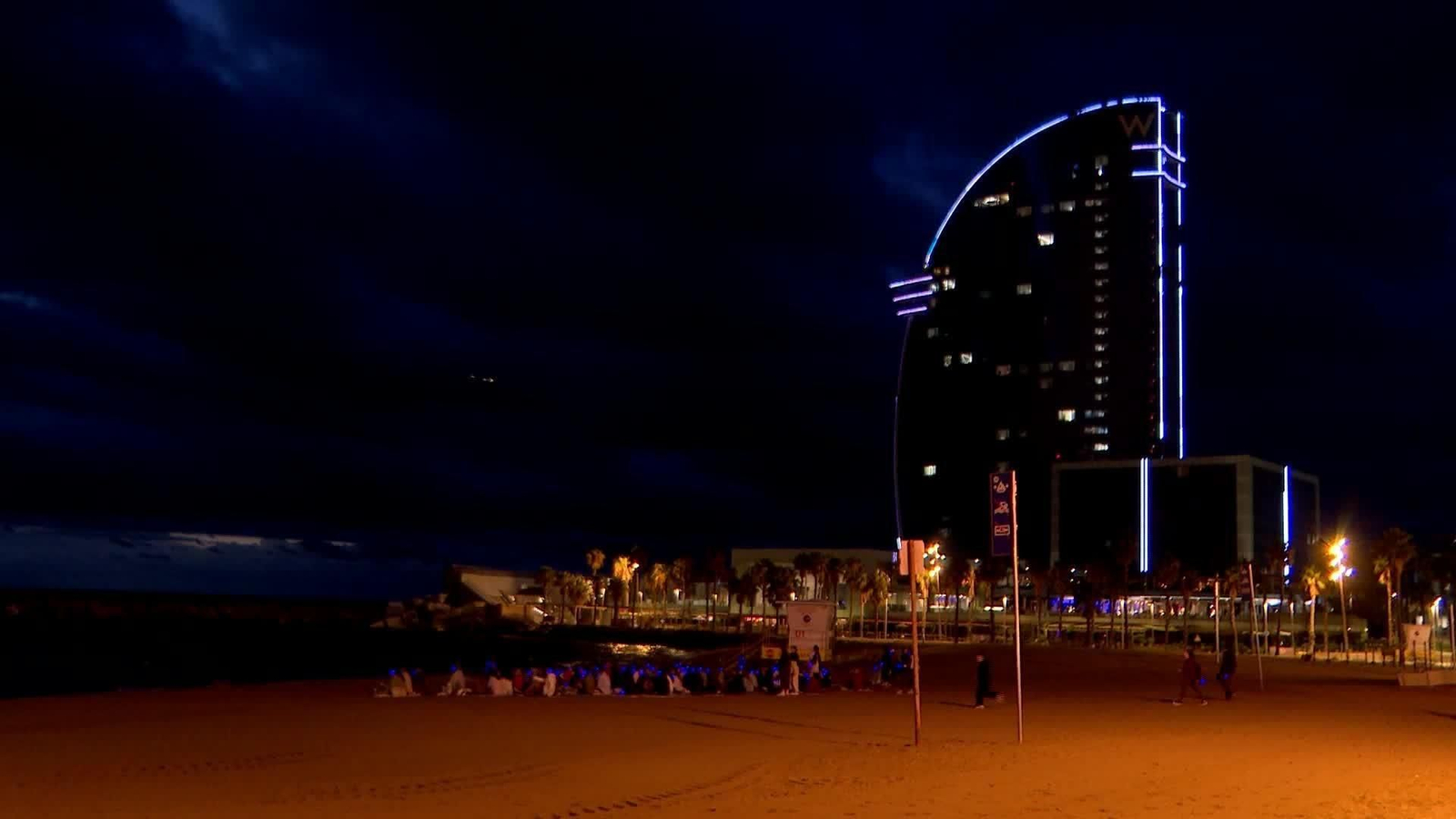 V003-EDI BARCELONA AMANECER