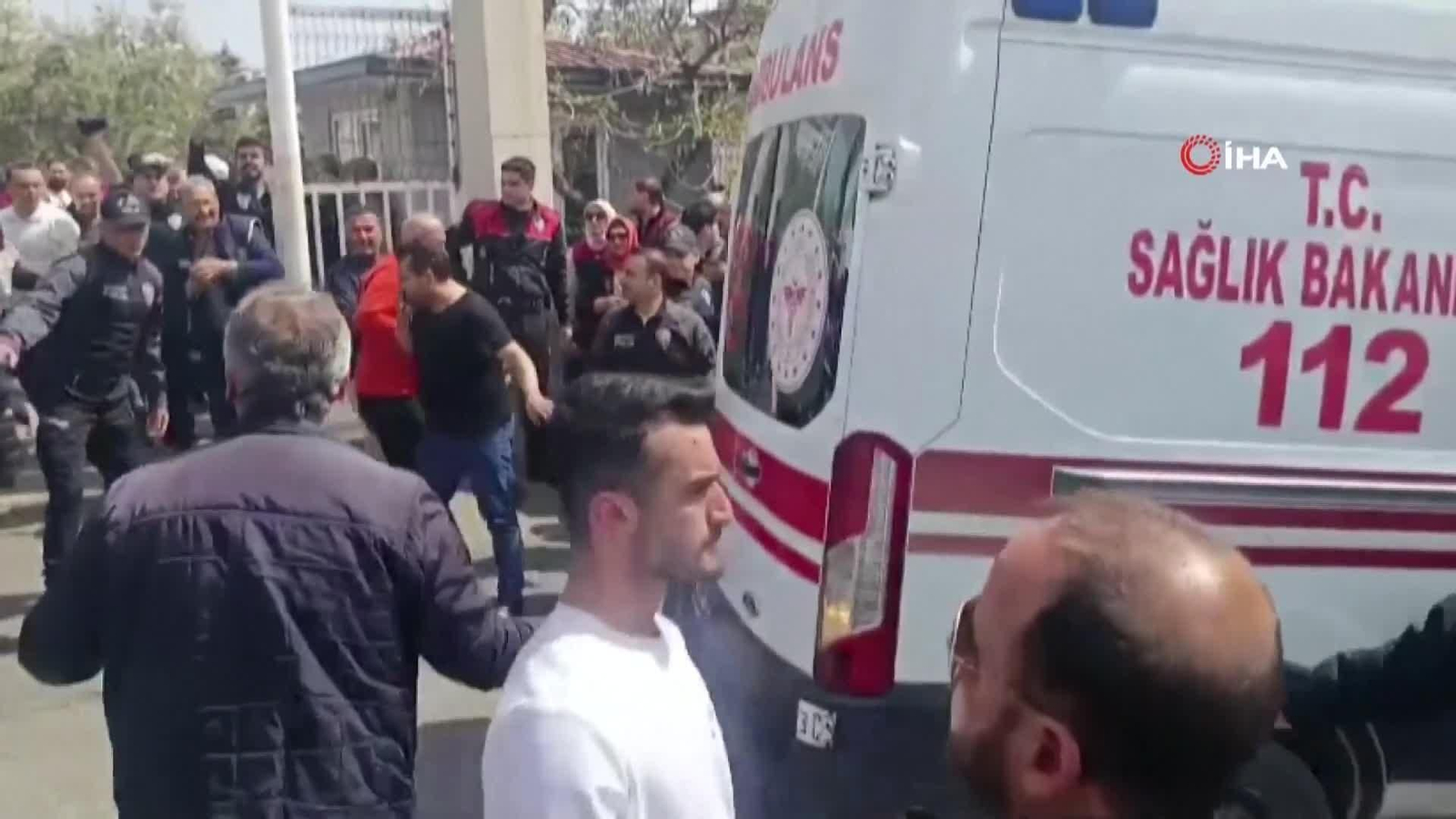 X074-TURQUÍA NUEVO TIROTEO EN UNA ESCUELA