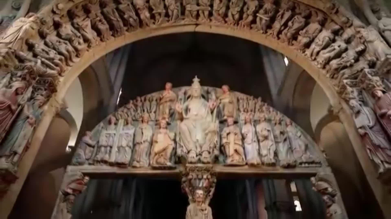 M002-SANTIAGO DECOMPOSTELA PORTICO CON IA