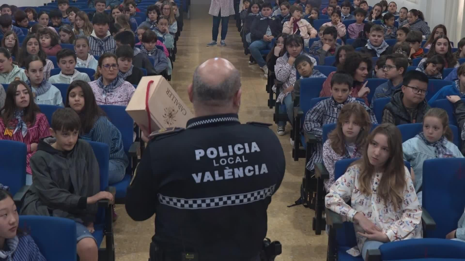V003-EDI VALENCIA CONSEJOS POLICIAS SOBRE PETARDOS