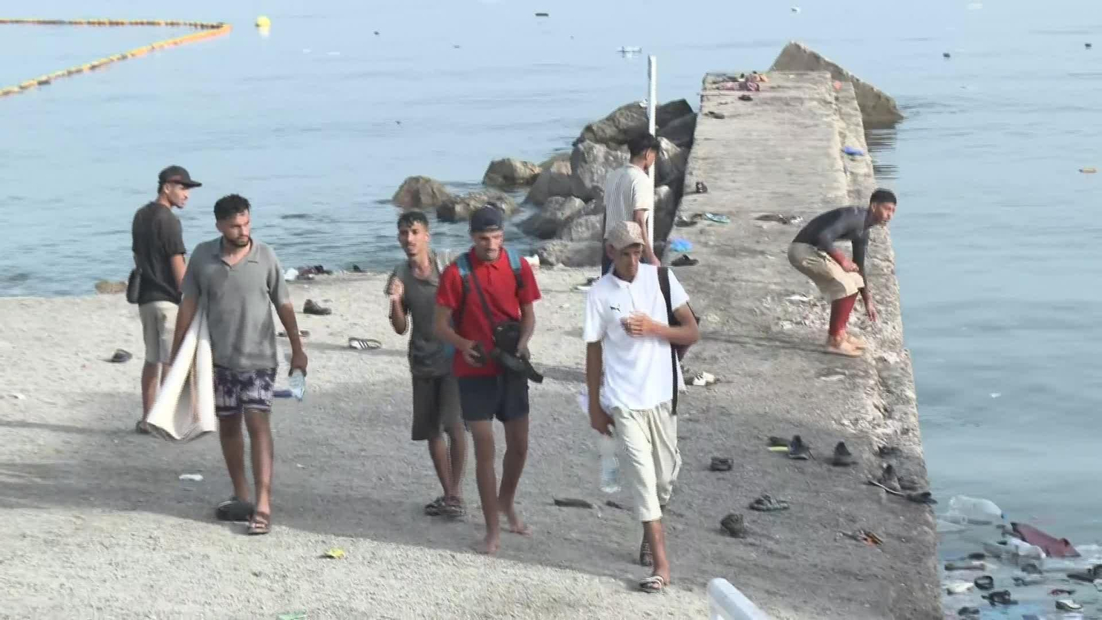 S045-CEUTA SITUACIÓN CON MARROQUÍES ESTA TARDE