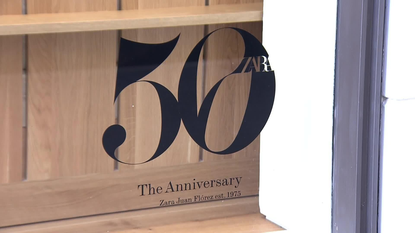 V058-A CORUÑA CIERRE PRIMERA TIENDA ZARA