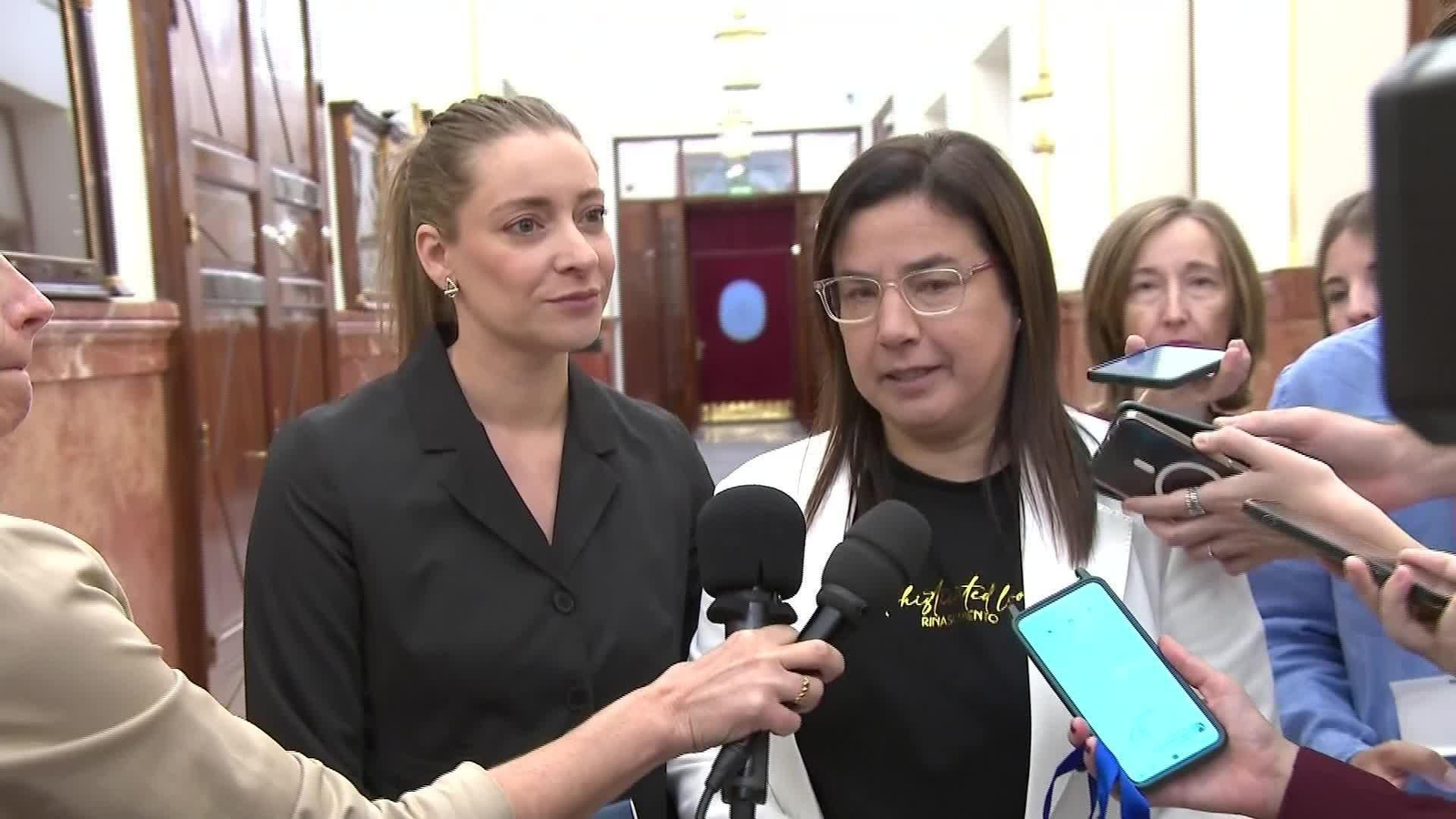 X051-CONGRESO PASILLOS 3