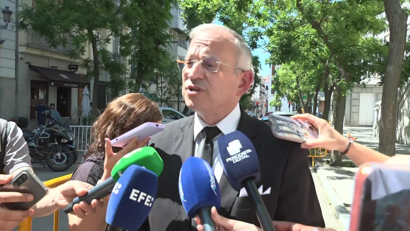V040-MADRID RECURSO REGULARIZACION INMIGRANTES