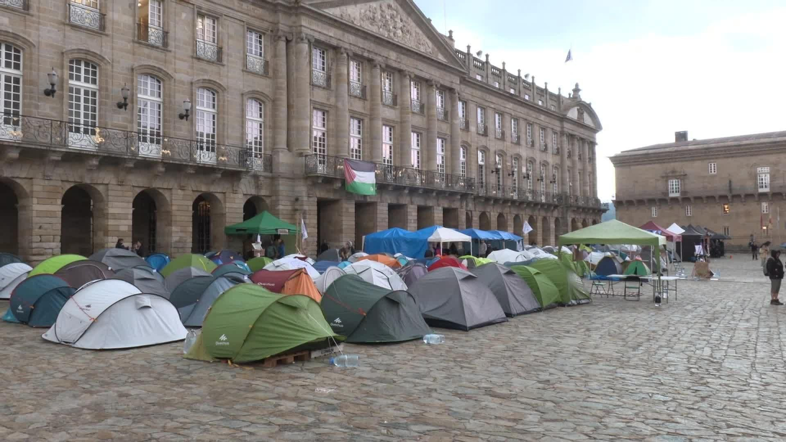 M064-SANTIAGO ACAMPADA