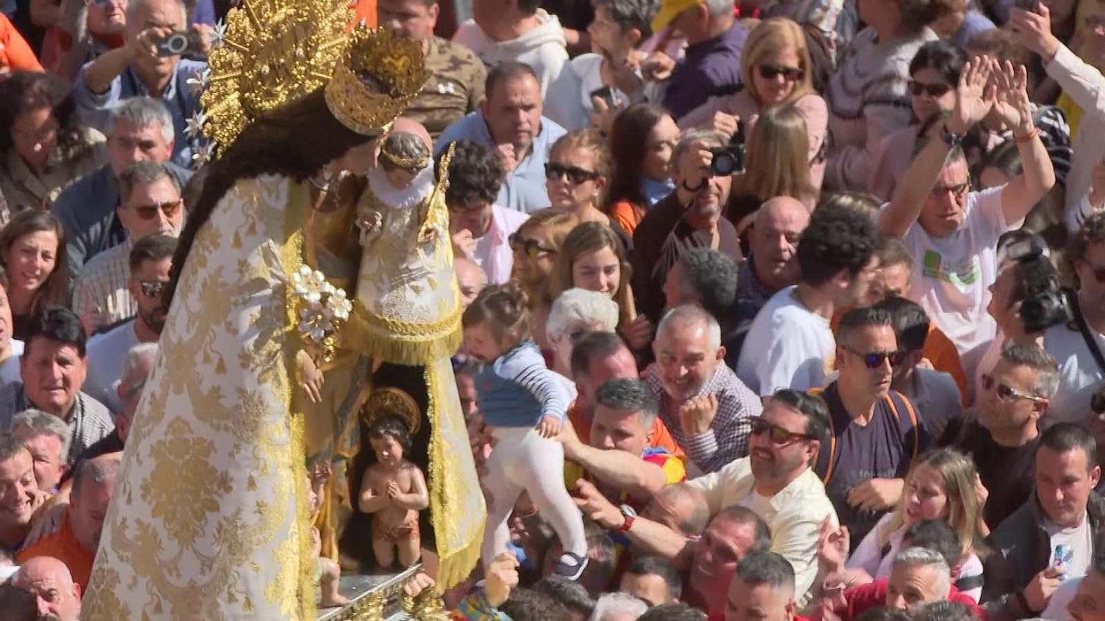 Valencia celebra con fervor el día de la Virgen de los Desamparados