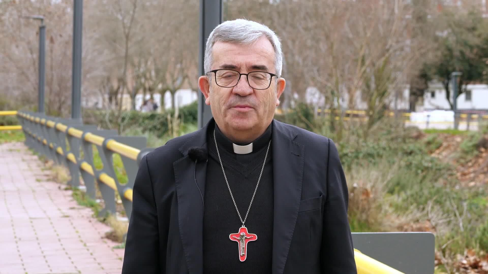 M084-MADRID IGLESIA SOBRE MIGRANTES