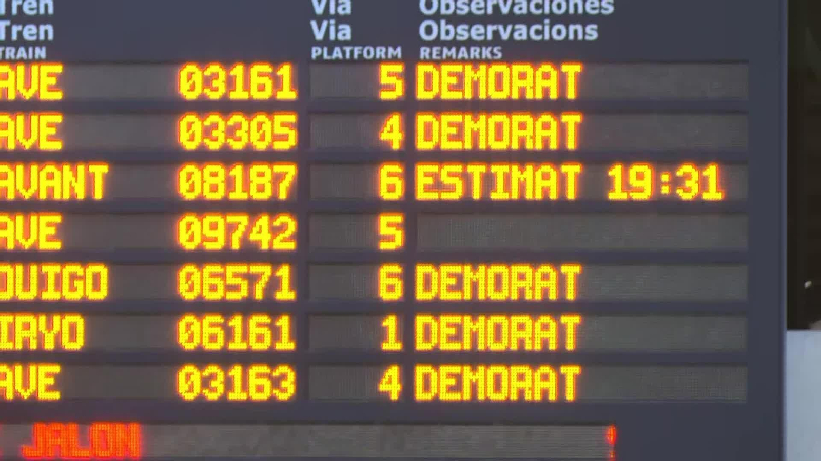 L049-BARCELONA AMBIENTE ESTACION SANTS TARDE