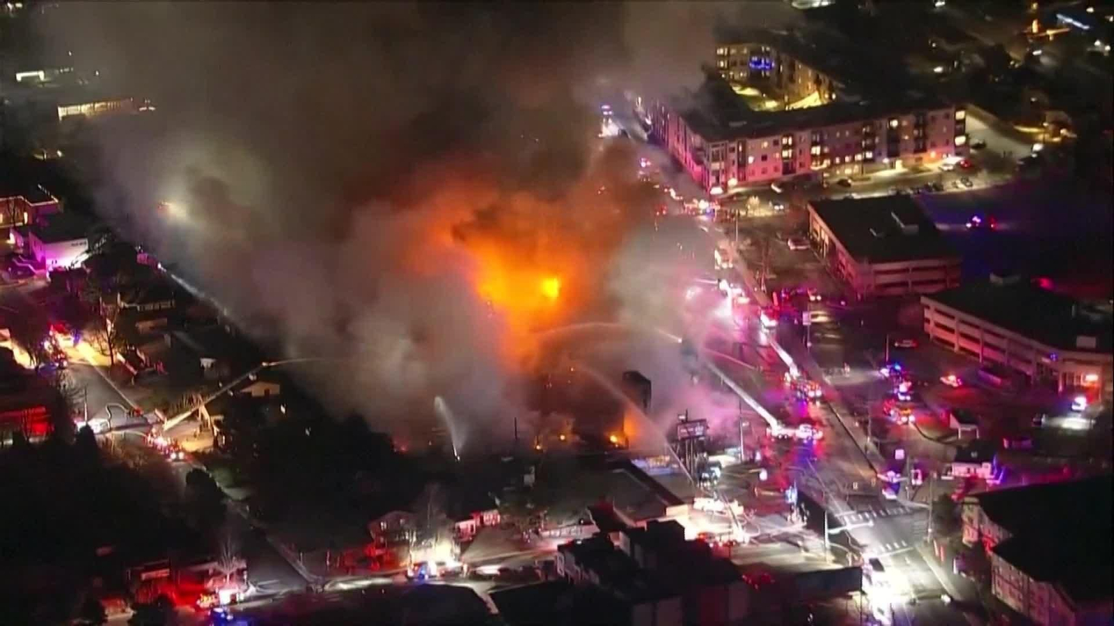 S003-EEUU INCENDIO EDIFICIO DENVER