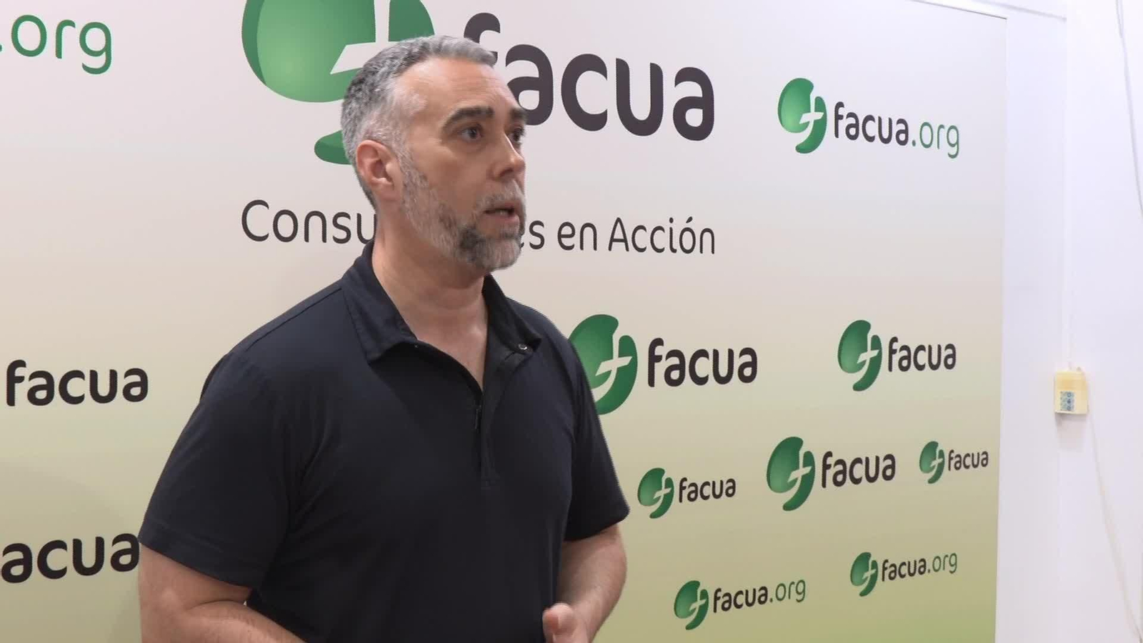 J061-SEVILLA FACUA SOBRE LLAMADAS COMERCIALES