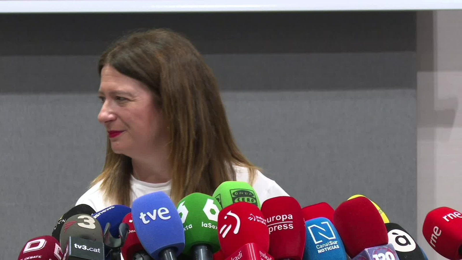 J049-EDI VARIOS REACCIONES DETENCION LEIRE