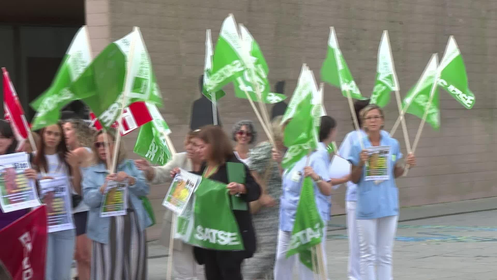 M027-VARIOS PROTESTAS MEDICOS ESTATUTO MARCO
