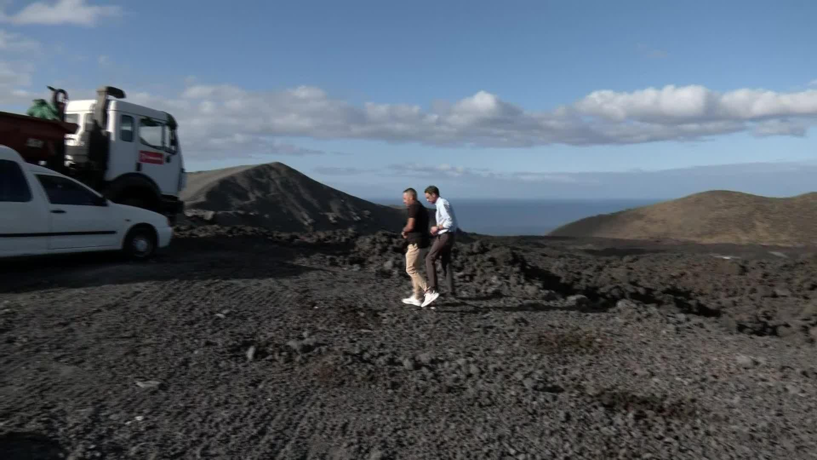 V054-EDI LA PALMA VIVIR JUNTO A LA LAVA