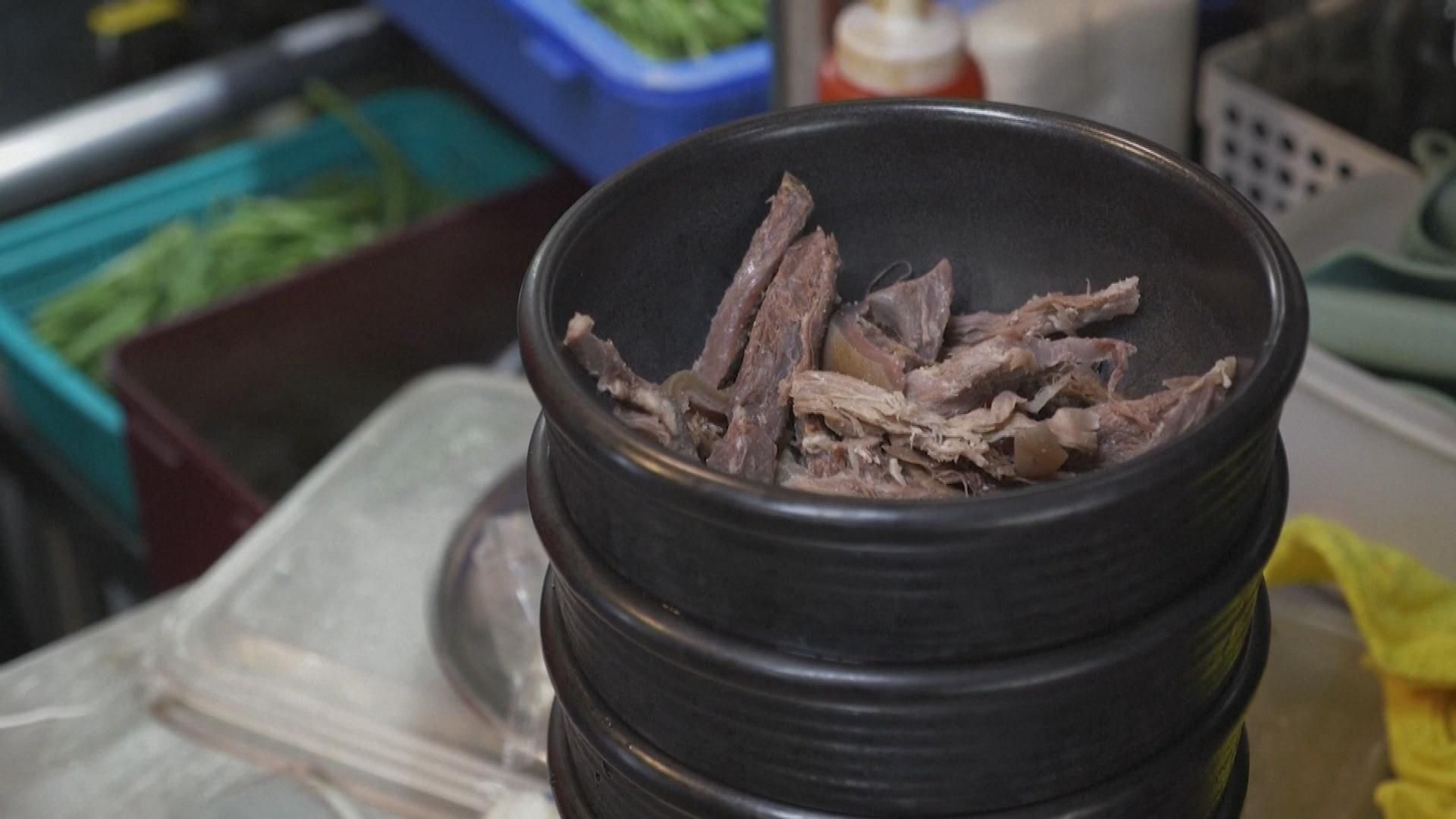 Corea del Sur vive su último verano con carne de perro en el menú
