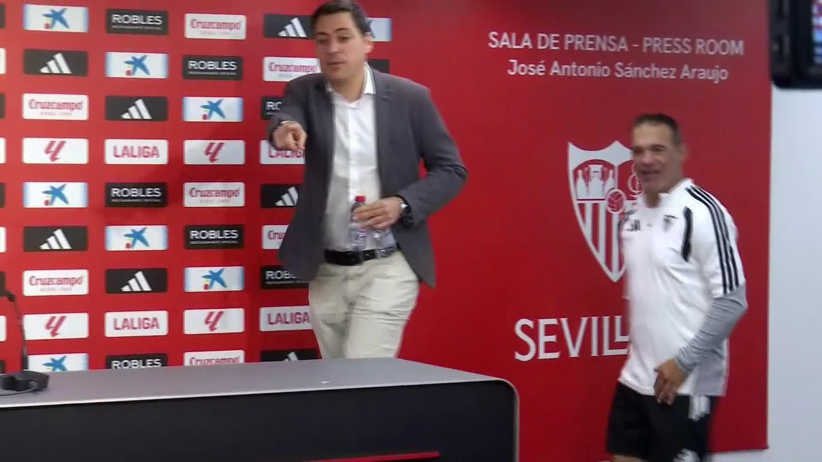 D020-SEVILLA ENTRENAMIENTO Y RP DEL SEVILLA