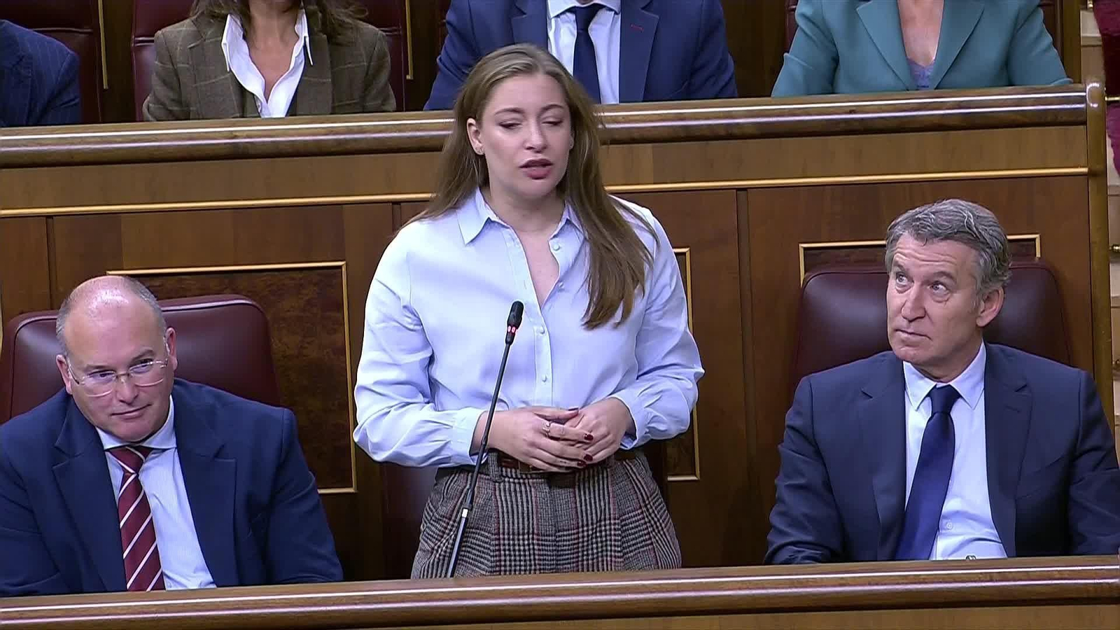 X013-CONGRESO SESION CONTROL PREGUNTAS A MJ MONTERO