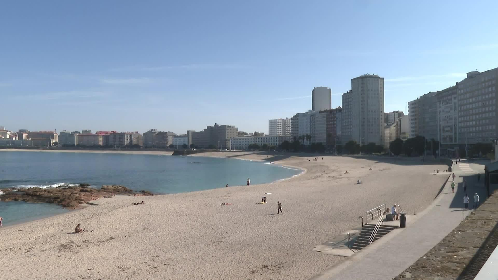 J067-A CORUÑA CALOR TARDE