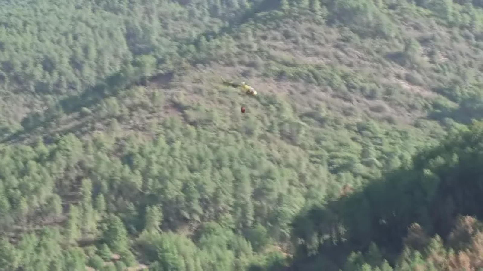 V067-CÁCERES INCENDIO LAS HURDES TARDE