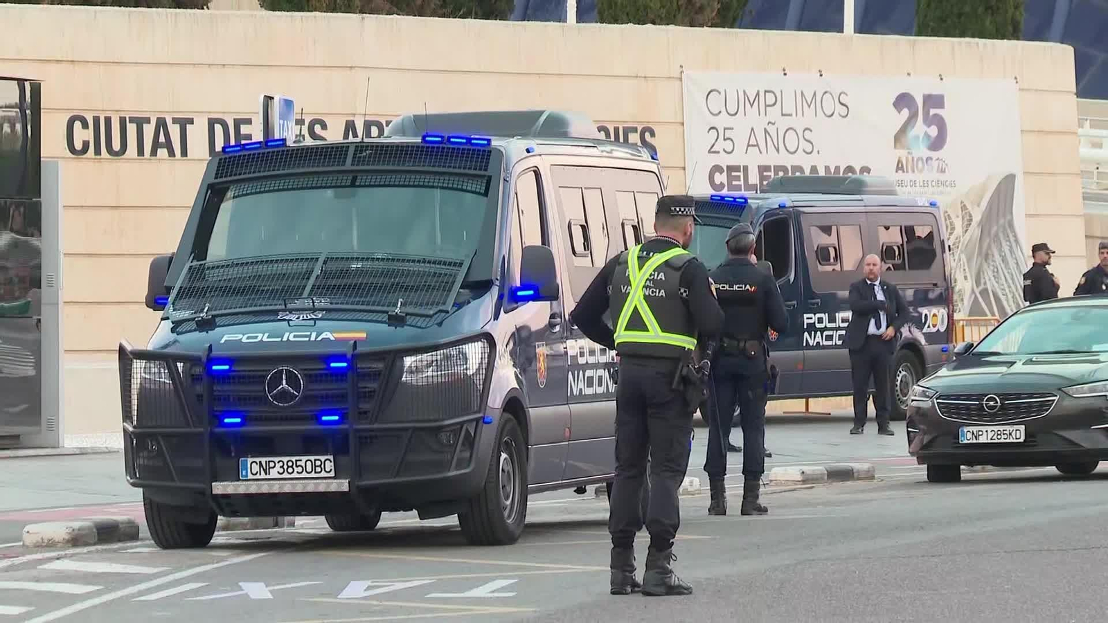 X082-VALENCIA HOMENAJE ANIVERSARIO DANA PROTESTAS PALAU ARTES X082-VALENCIA HOMENAJE ANIVERSARIO DANA PROTESTAS PALAU ARTES