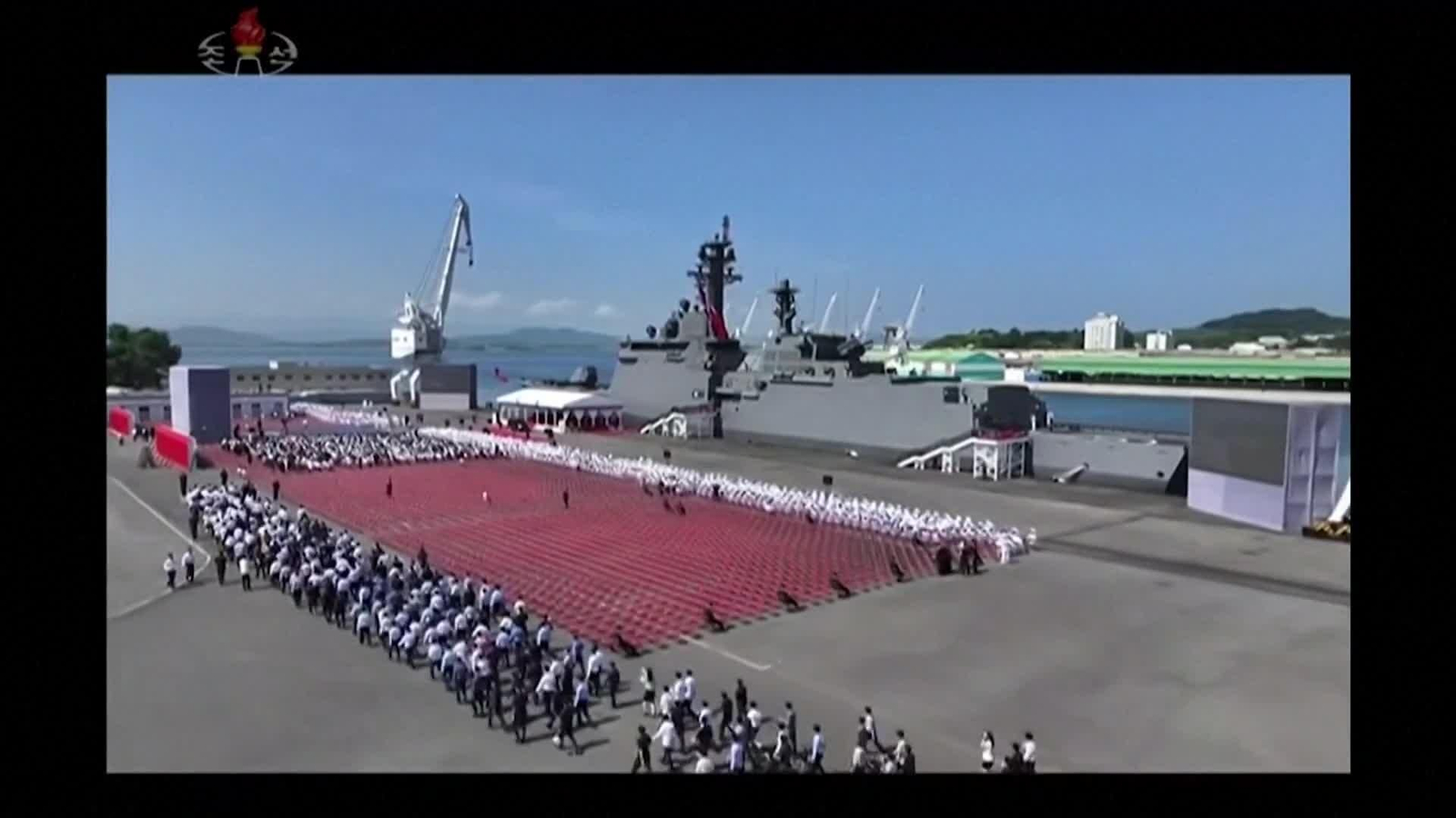 X007-COREA DEL NORTE KIM JONG UM BARCOS DE GUERRA