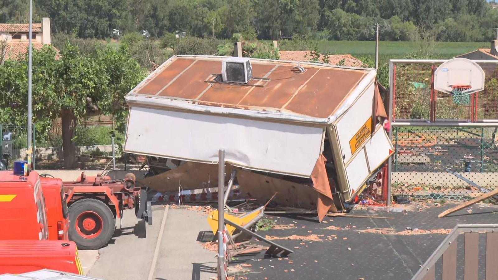 M027 FRANCIA DESTROZOS TORNADO CARCASSONE frame 9328