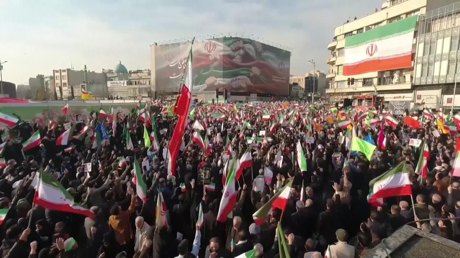 web que pasa en iran