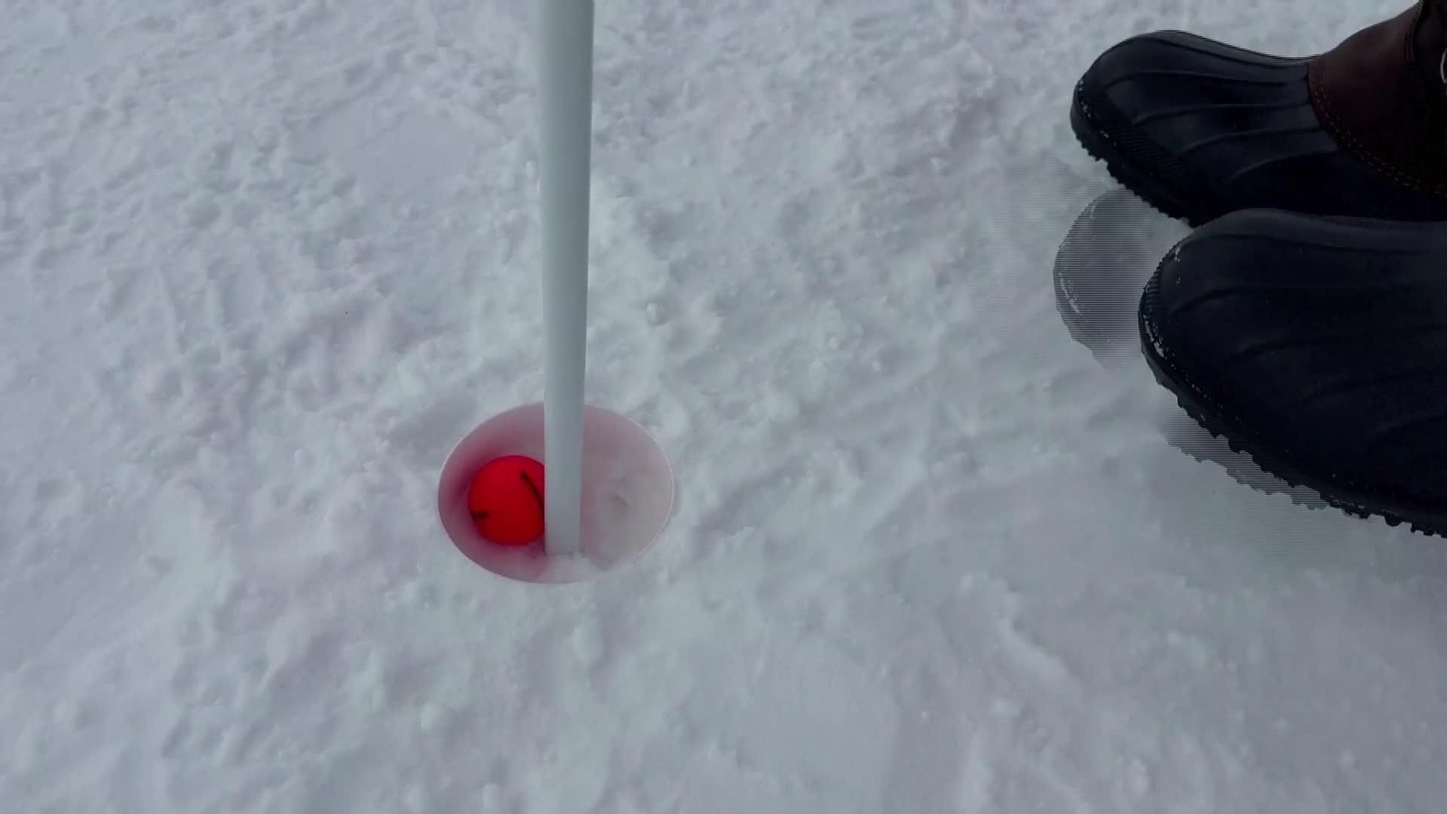 L047-ANTARTIDA TORNEO DE GOLF SOBRE HIELO