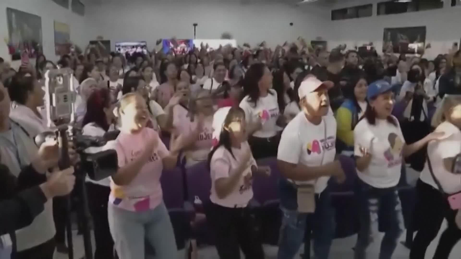 X008-VENEZUELA MADURO LLAMA A LA VICTORIA